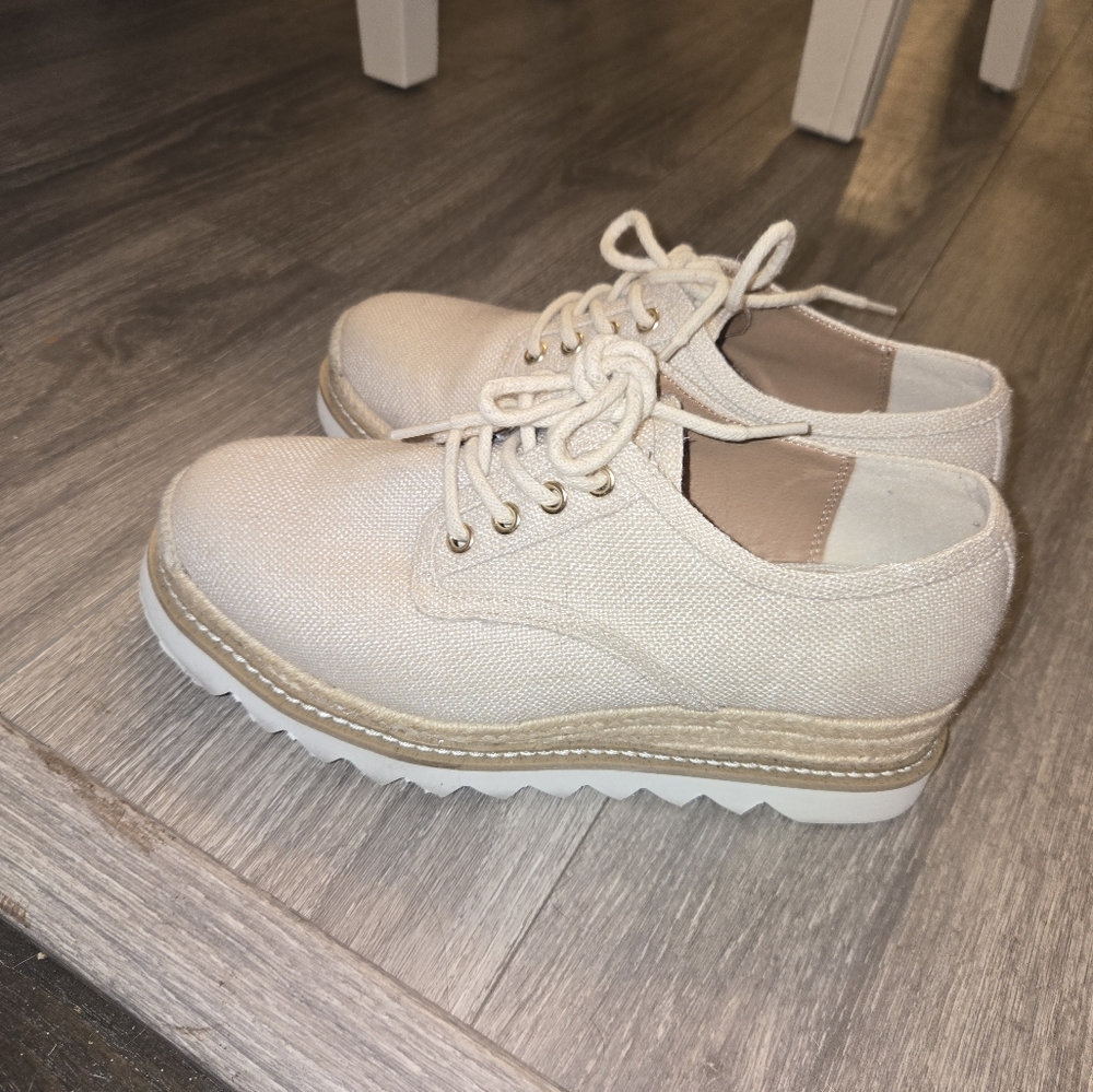 8WW Lace up Oxfords